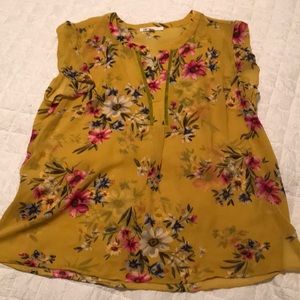 DR 2 blouse Very Cute with Jeans size Large